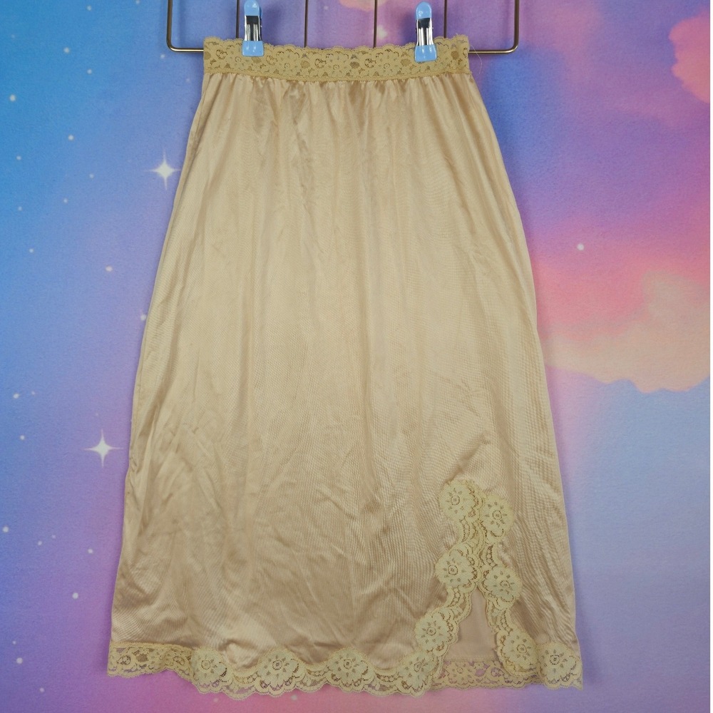 Vassarette Half Slip Women Small TT Beige Vintage Lace Trim Antron III Nylon